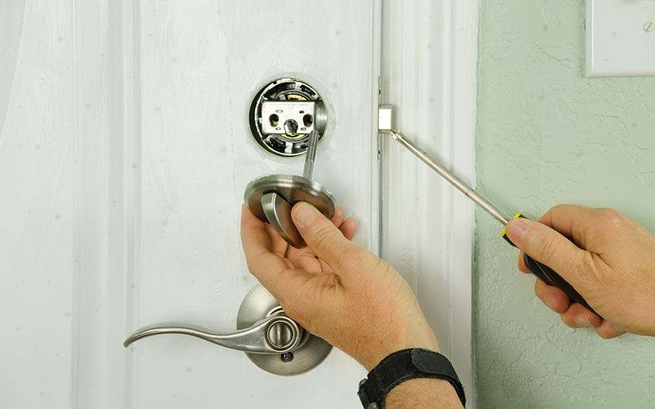 serrurier porte claquée Villetaneuse